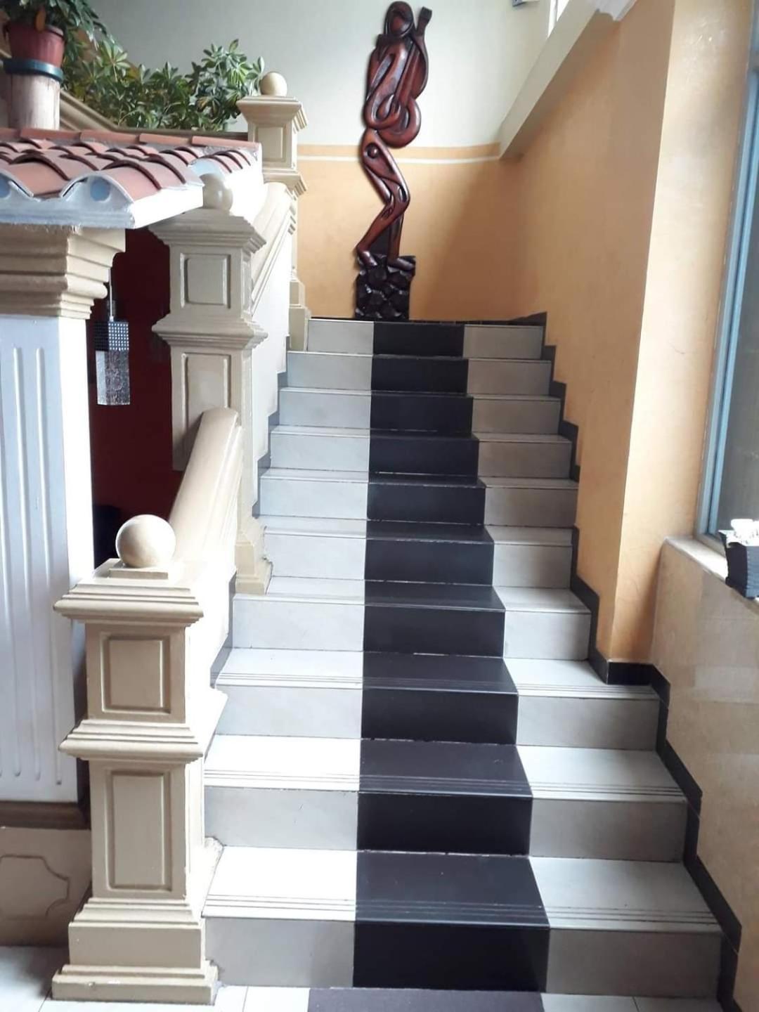 Hostal Zamorano Hotel Quito Buitenkant foto